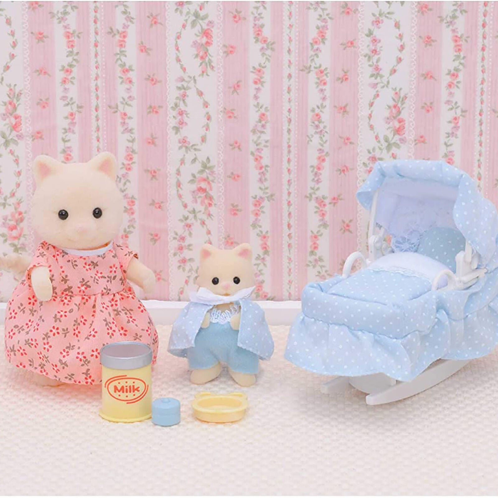 Sylvanian Families The New Arrival Ready To Play Set 5433 Role Play Age 3+