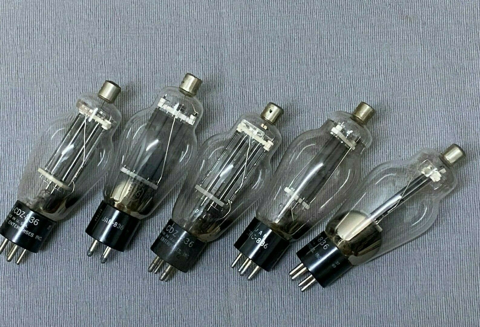 1PCS - 836 Mixed Brands (NO CHINESE) Vacuum tube