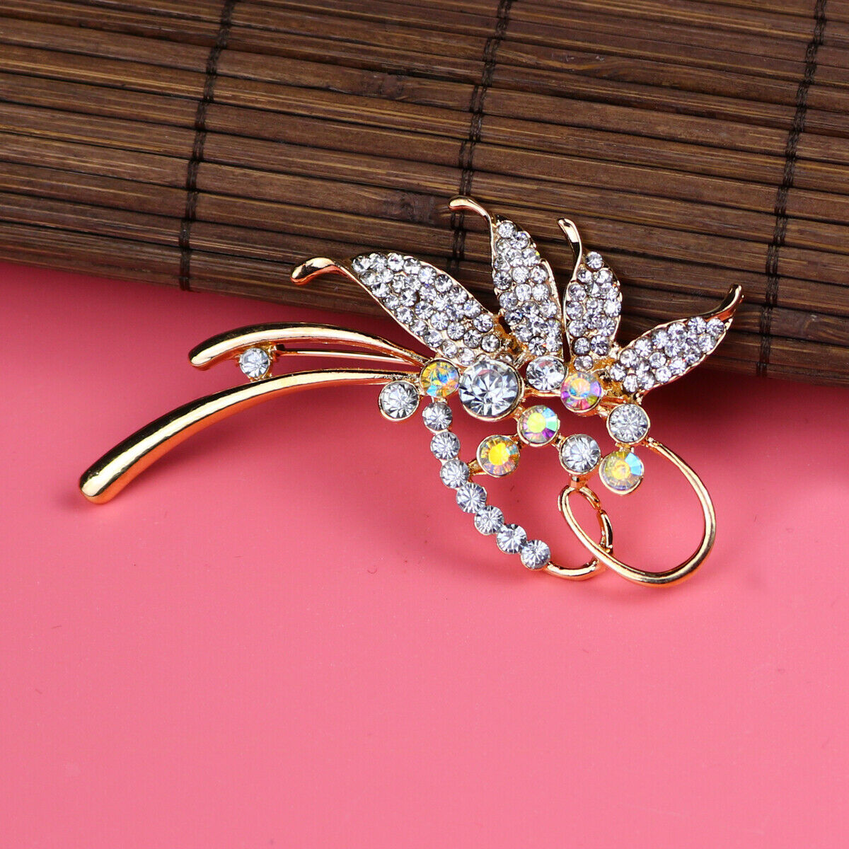 Golden Fashion Crystal Leaf Brooch Pin Suit Shawl Buckle Pin Brooch Jewelry