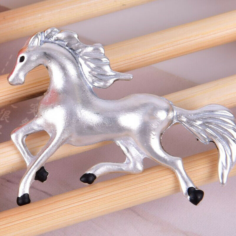 Fashion White Horse Brooch Pin Collar Decoraion Badge Corsage Jewelry WomenY1
