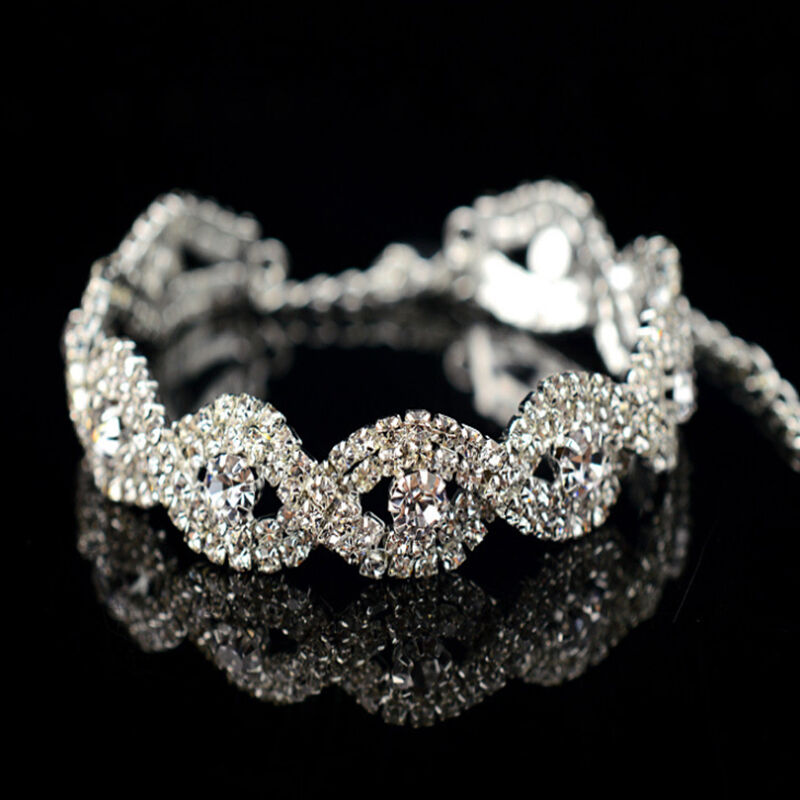 Elegant Deluxe  Women Crystal Rhinestone Infinity Bangle Bracelet Jewelry Gift