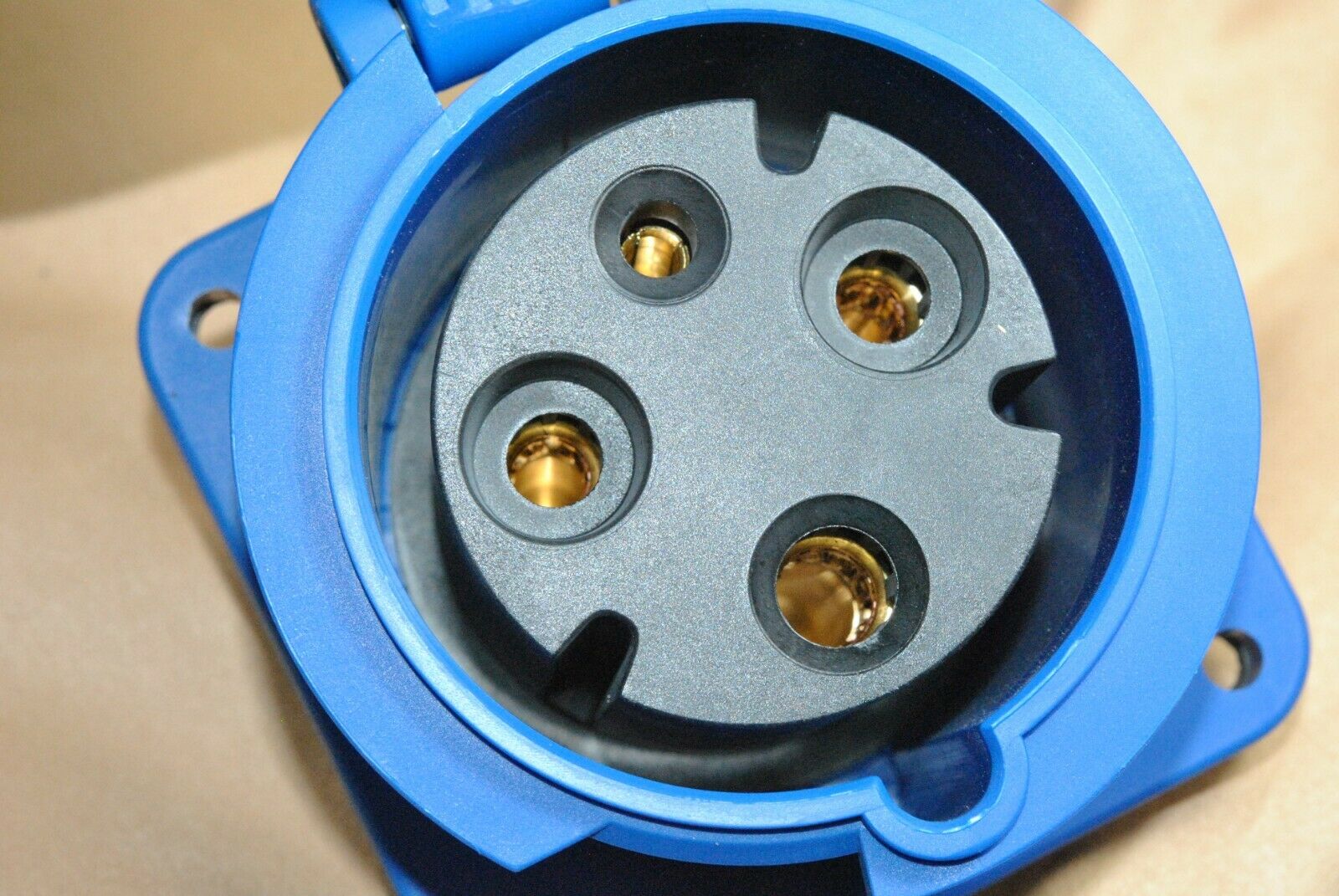 1pcs -ABL SURSUM F33S257 63A 220-250V~ IP67 CEE Pin&Sleeve