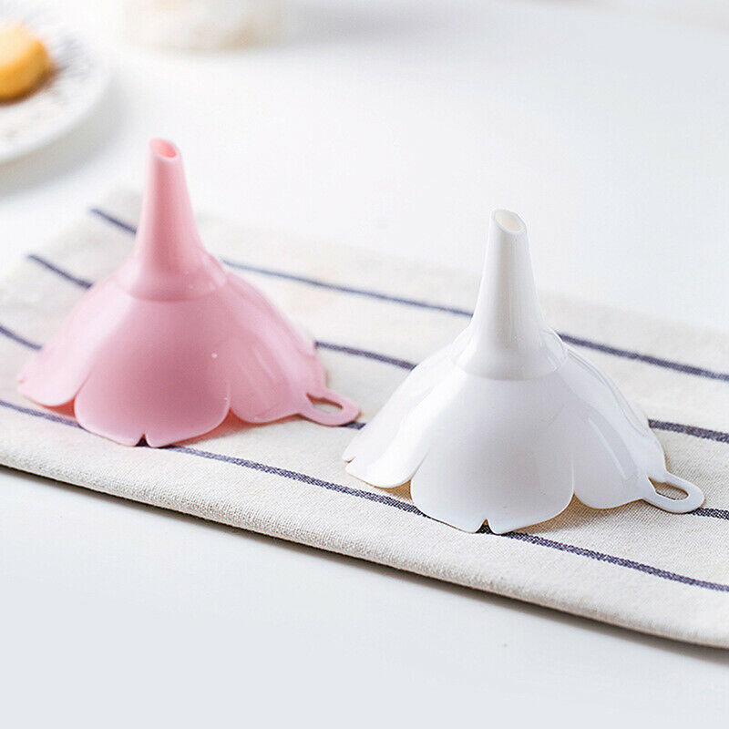 2pcs/set Kitchen Cherry Blossom Style Funnels Oil Condiments Liquid Dispe.l8