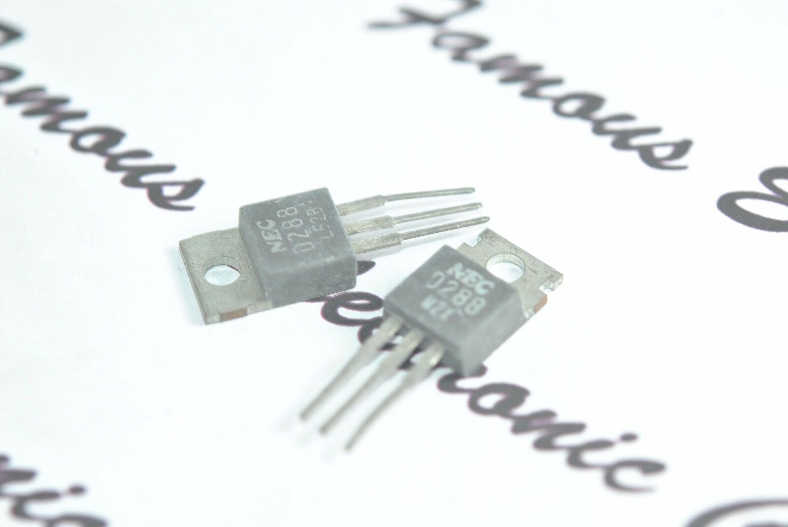 2pcs - NEC 2SD288 / D288 Transistor