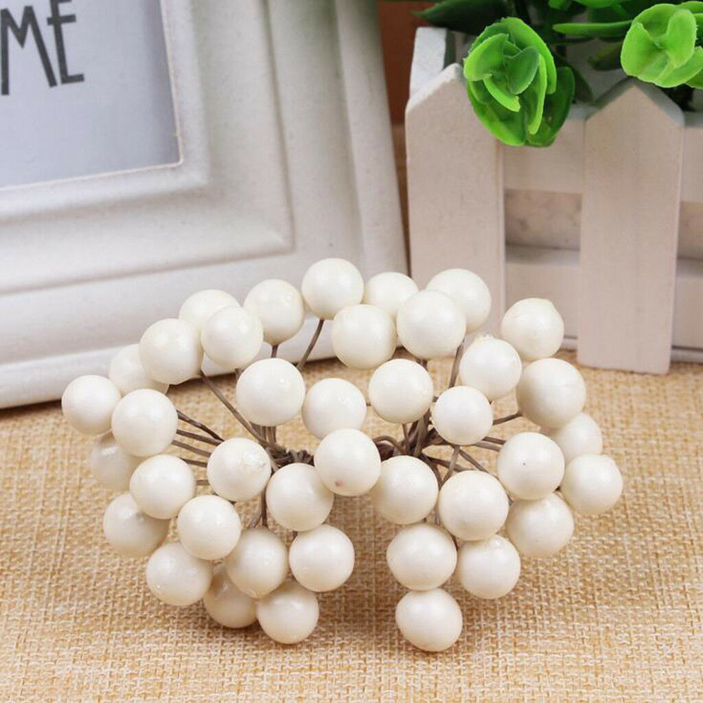 Tree Decor Berries Stems Wedding Christmas Cards Flower Wreath White