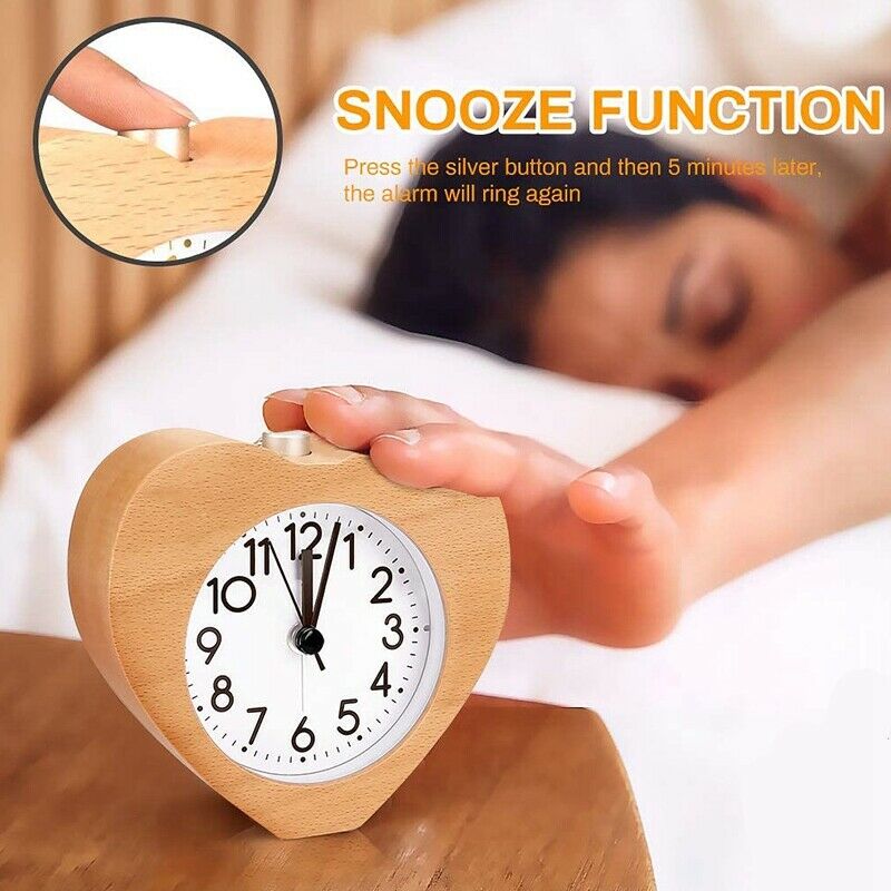 Wood Alarm Clock Classic Retro Table Clock with Heart Design Silent Desktop C5E5