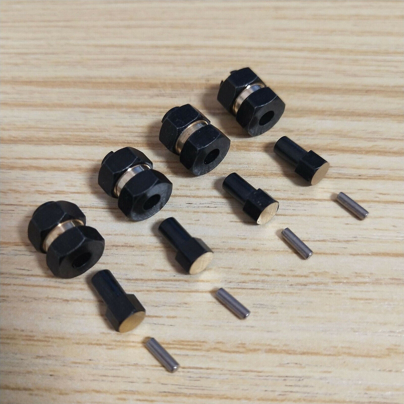 4pcs 1/24 RC Car Brass Wheel Hex Hub Adapter for AXIAL AXI00001 AXI00002 Car