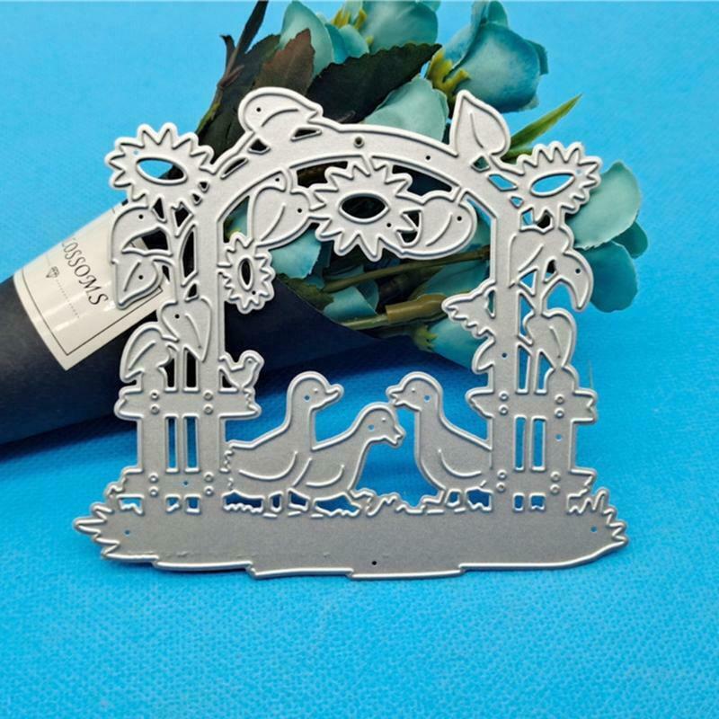 Lawn Three Little Ducks Carbon Steel Cutting Dies DIY Scrapbooking Photo Album