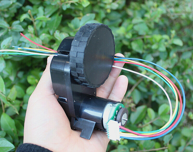 Sweeping robot deceleration motor tracking obstacle avoidance vehicle coding