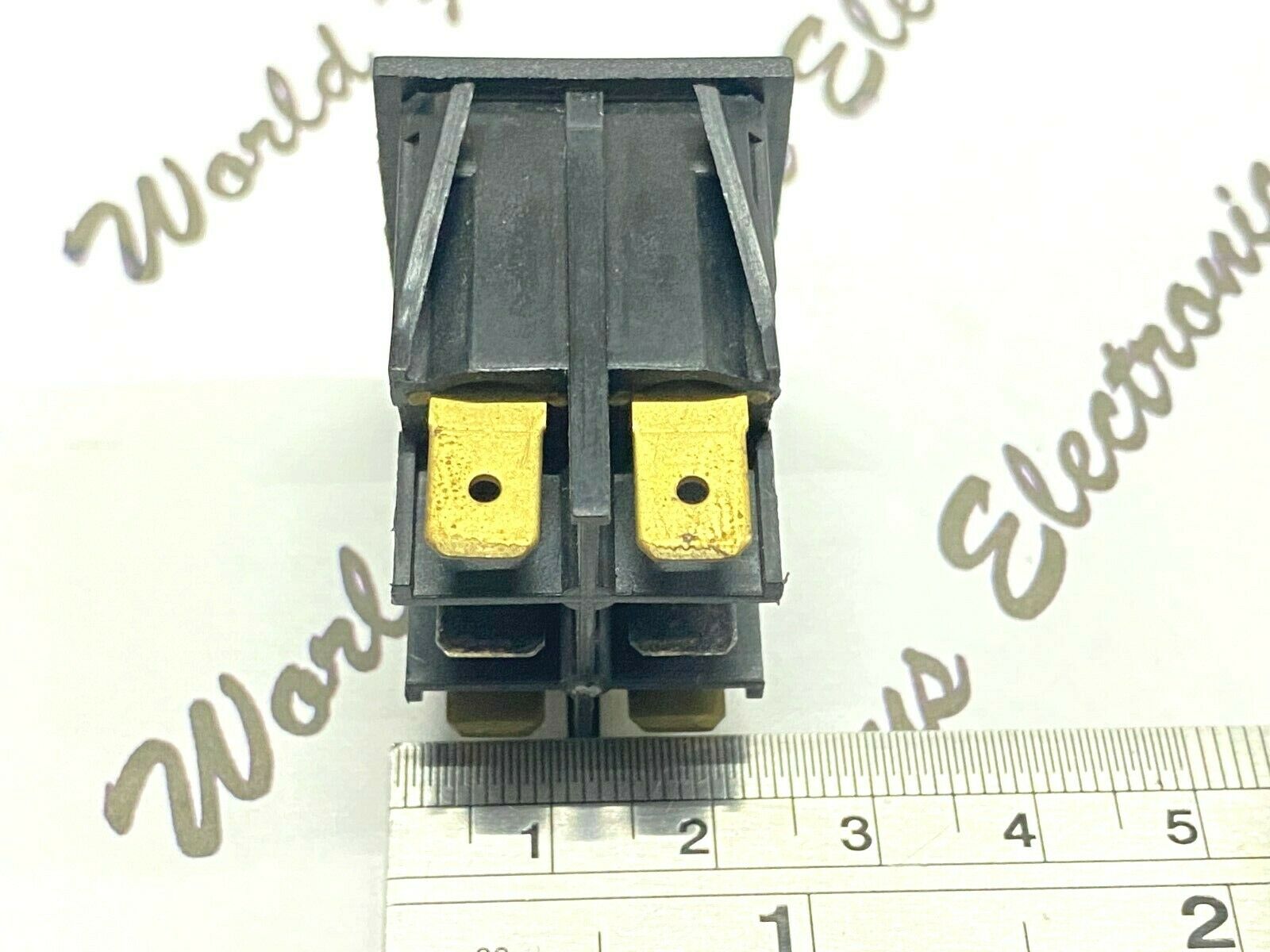 1pcs - Dreefs T105 2Wi Xii 16A/250VAC ON-ON White  Rocker Switch