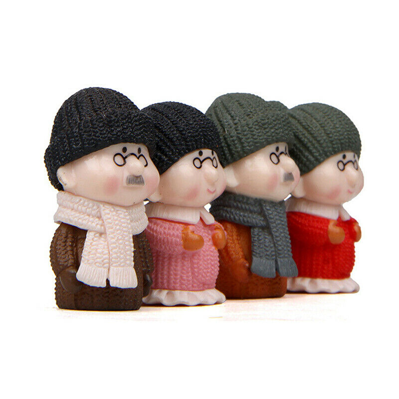 4pcs/lot  Mini Figures Grandma Grandpa Sweety Lovers Couple Ornament Figu.l8