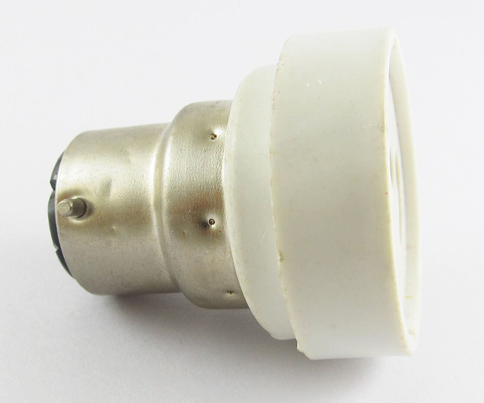 10x B22 Male to GU24 Female Socket Base LED Halogen CFL Light Bulb Lamp Adapter