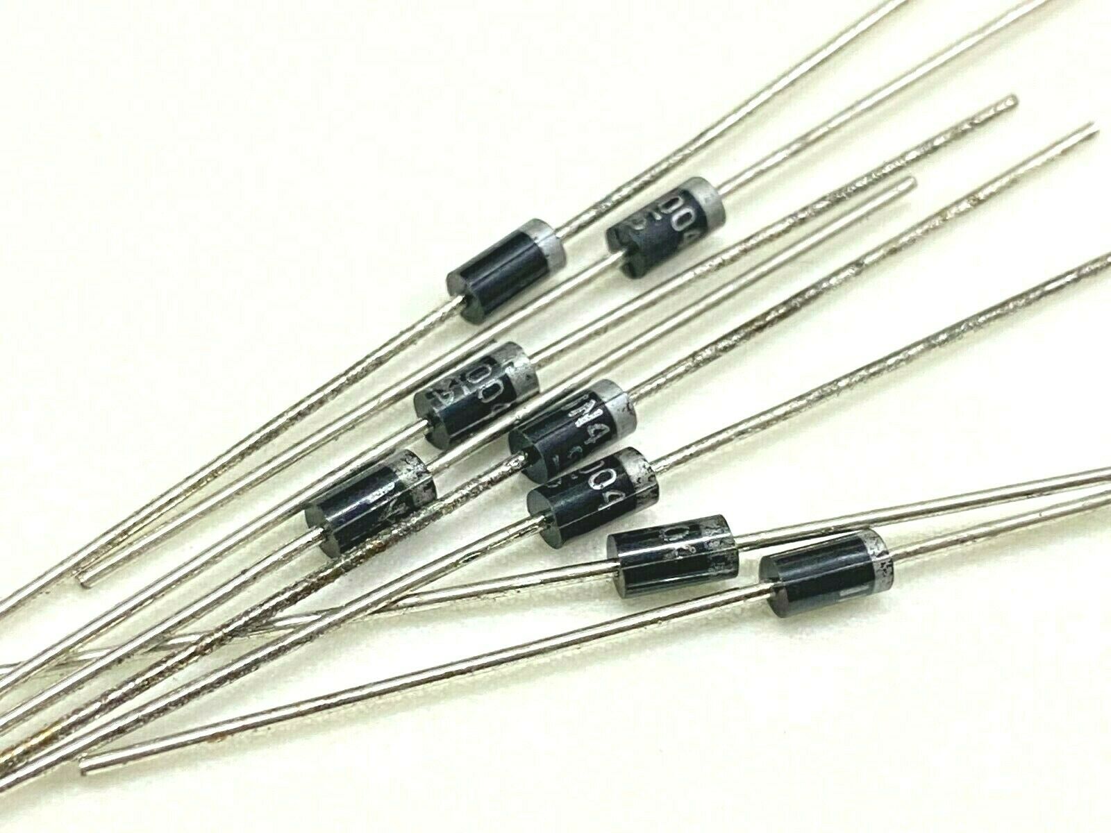 100pcs - TAIWAN Semiconductor 1N4004 1A 400v Diode Rectifier DO-41 NOS