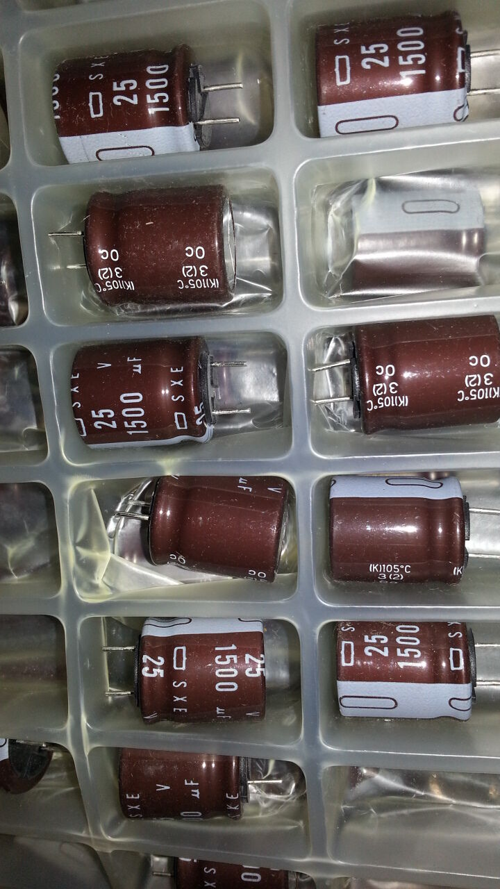 50pcs NOS NIPPON SXE JAPAN 1500UF 25V LOW ESR CAPS FOR AUDIO 105C !
