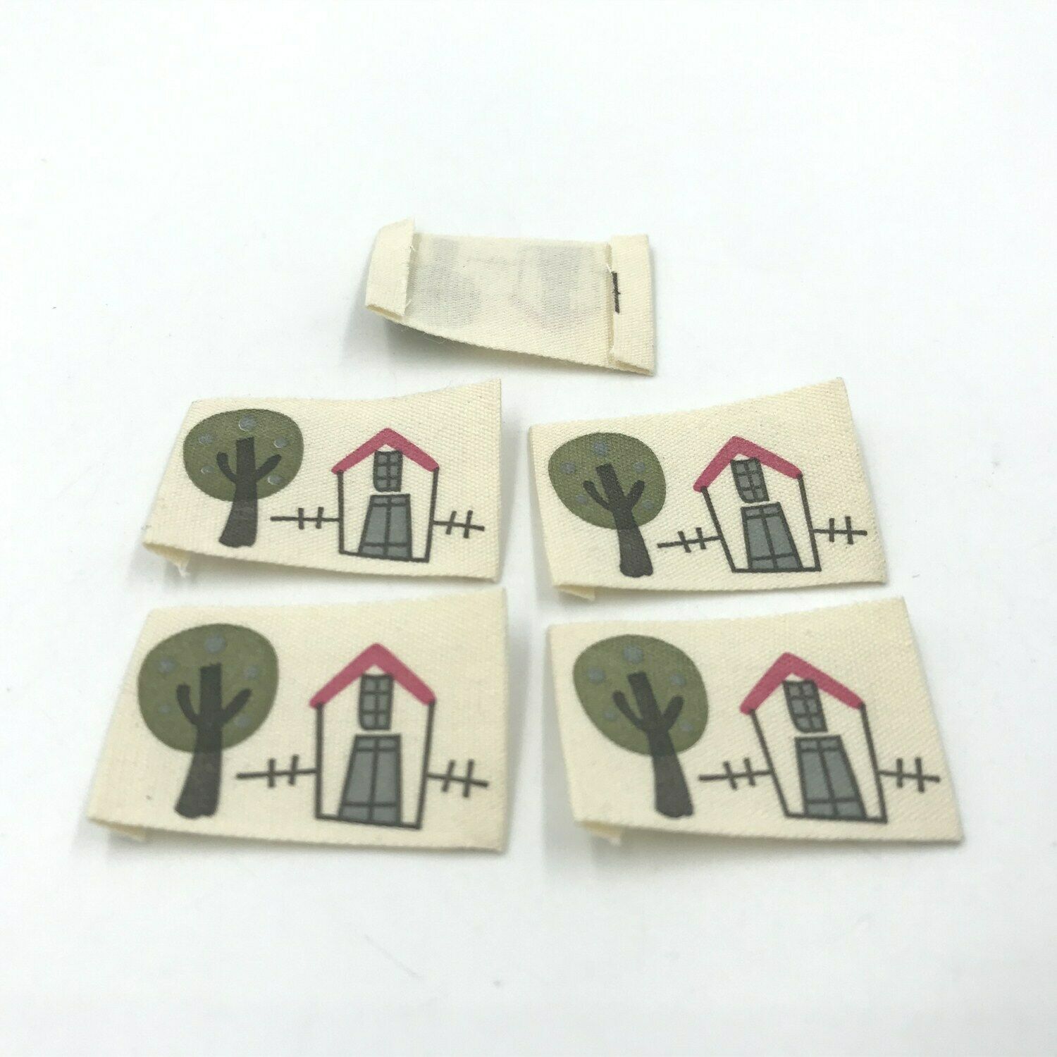 100pcs Clothing Cloth labels washable house tree pattern label sewing Accessory