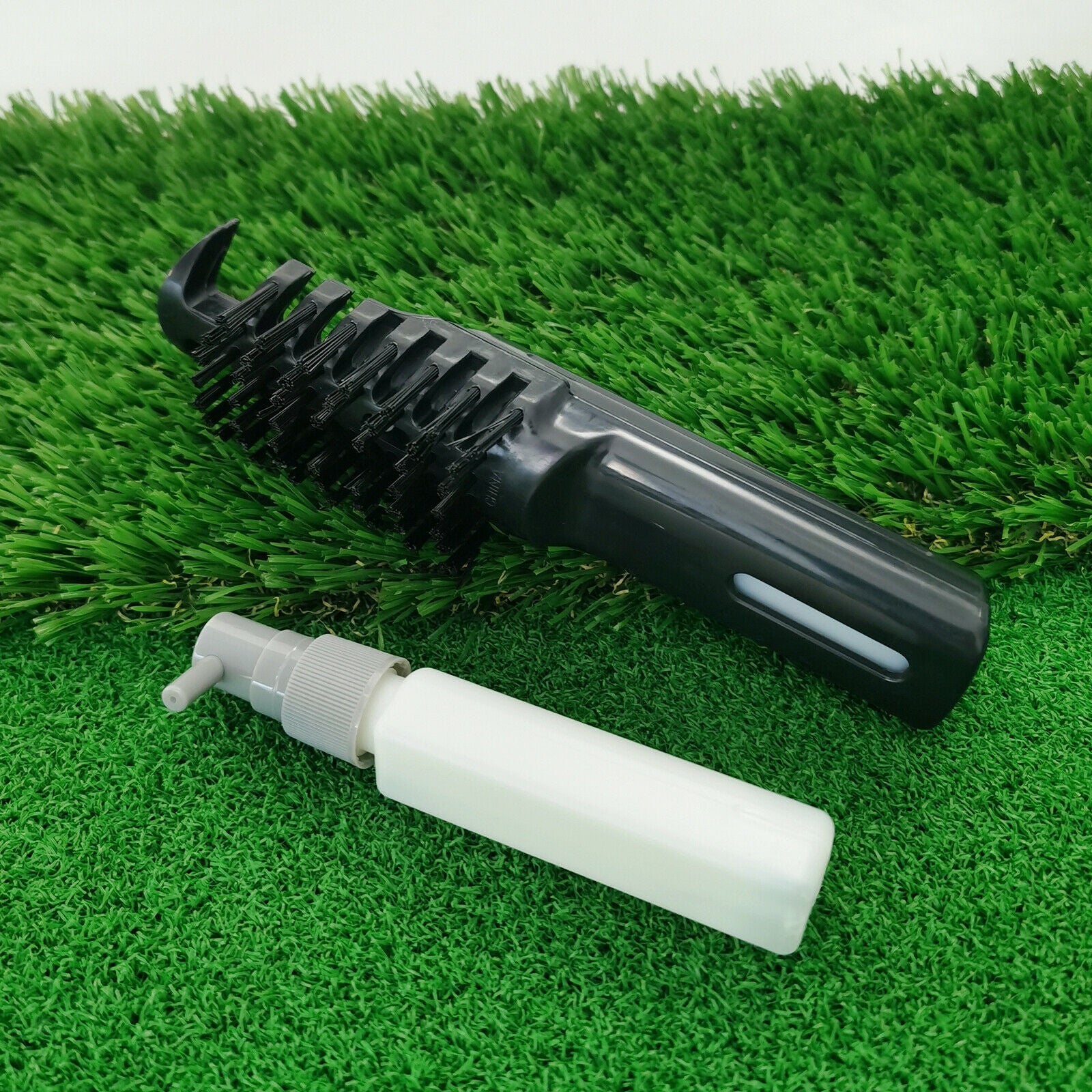Golf Club Brush Wet Water Spraying Cleaning Brushes Groove Cleaner Care Tool