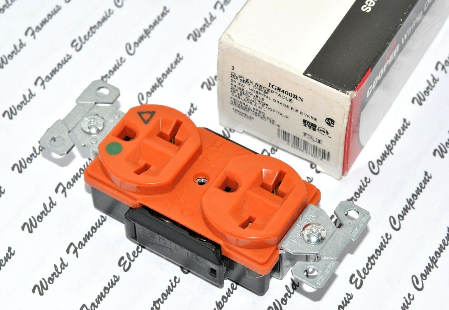 1pcs-COOPER IG8400RN 20A 250V Isolated Ground Premium Hospital Grade Receptacle