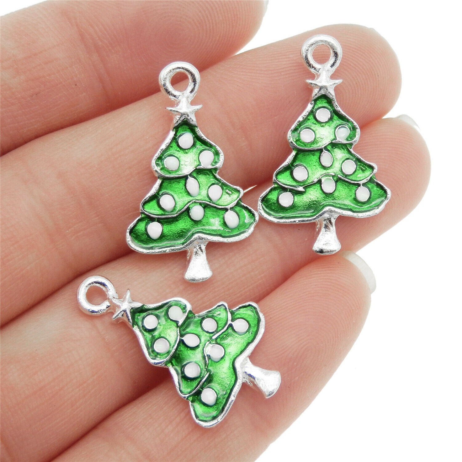 18PCS Green Color Enamel Alloy Lovely Christmas Tree Charms Pendant Crafts 52154
