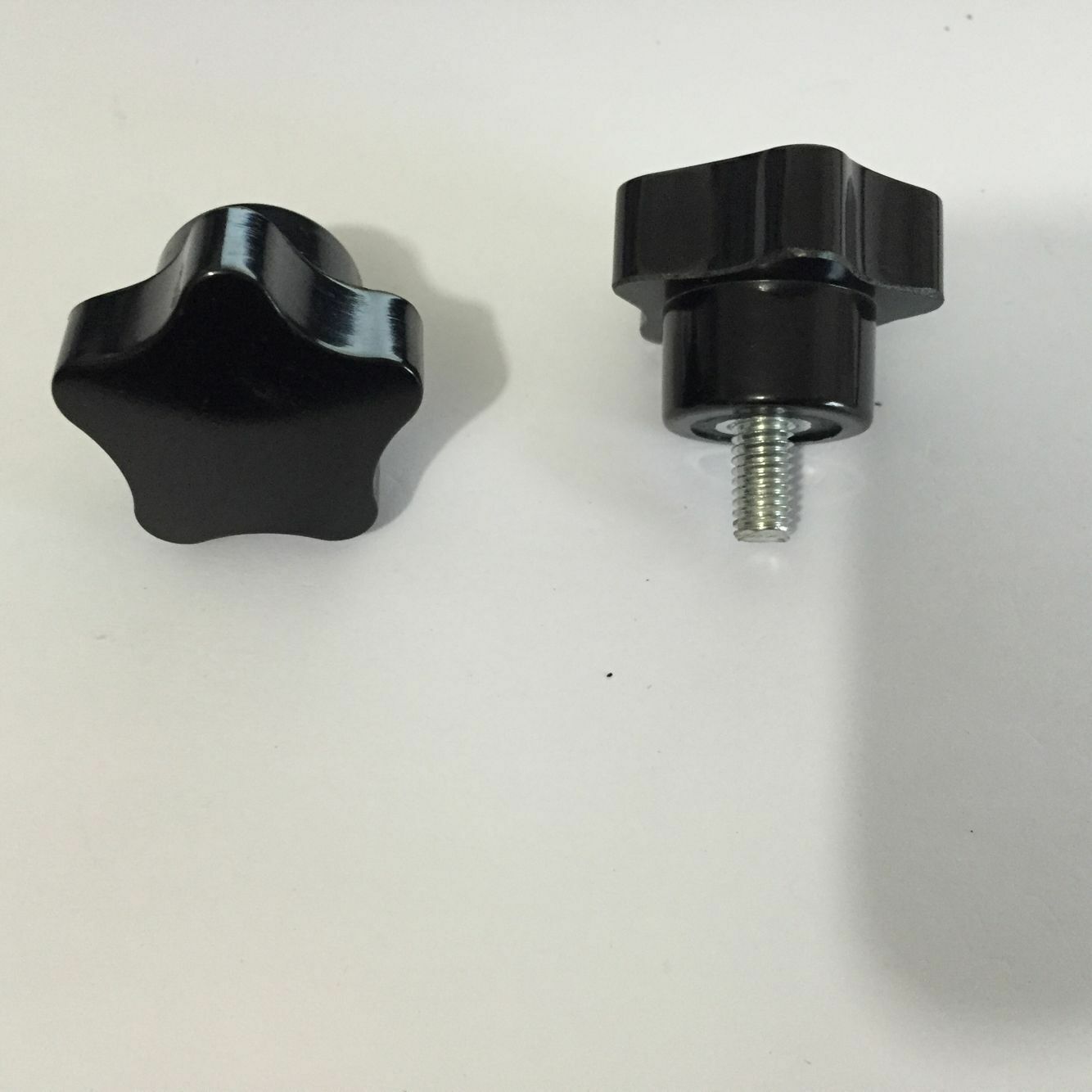 20 Pcs Black Plastic M6x32x10mm Male Threaded Knurled Grip Star Knob