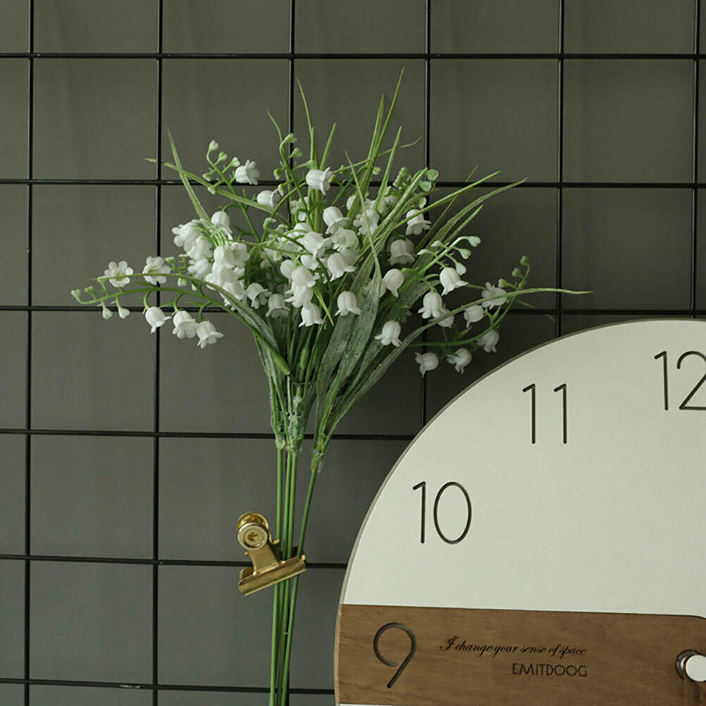Wedding ornaments with simulated flowers of Campanula campanula.l8