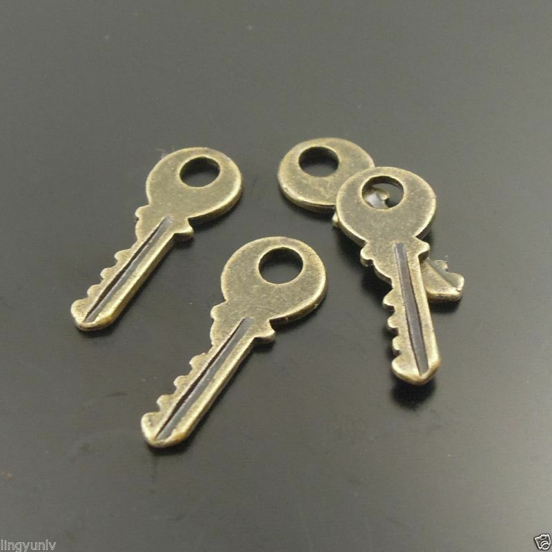 50 Retro Bronze Alloy Key Charm Pendant Bracelet Jewelry Keychain Making 18*7mm