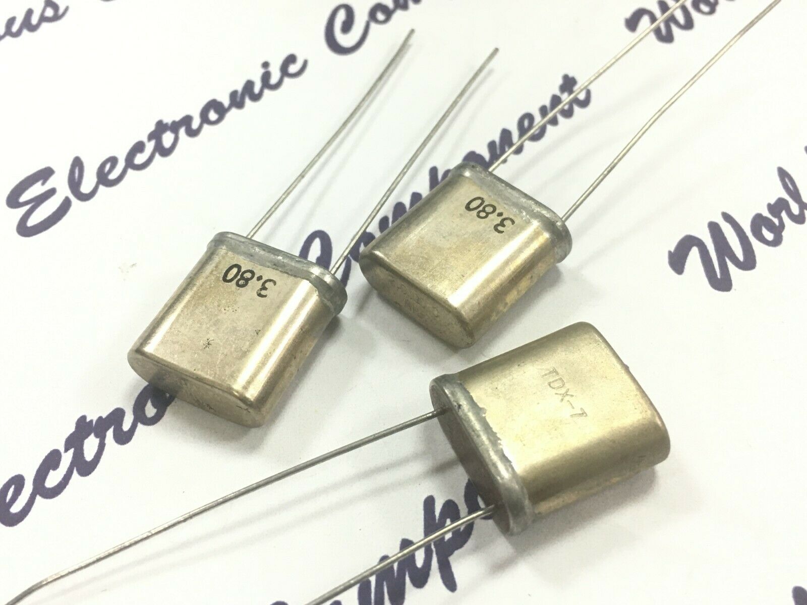 1pcs - 2MHz 2000KHz TDX-7 3.80 Quartz Crystal Resonator / XTAL