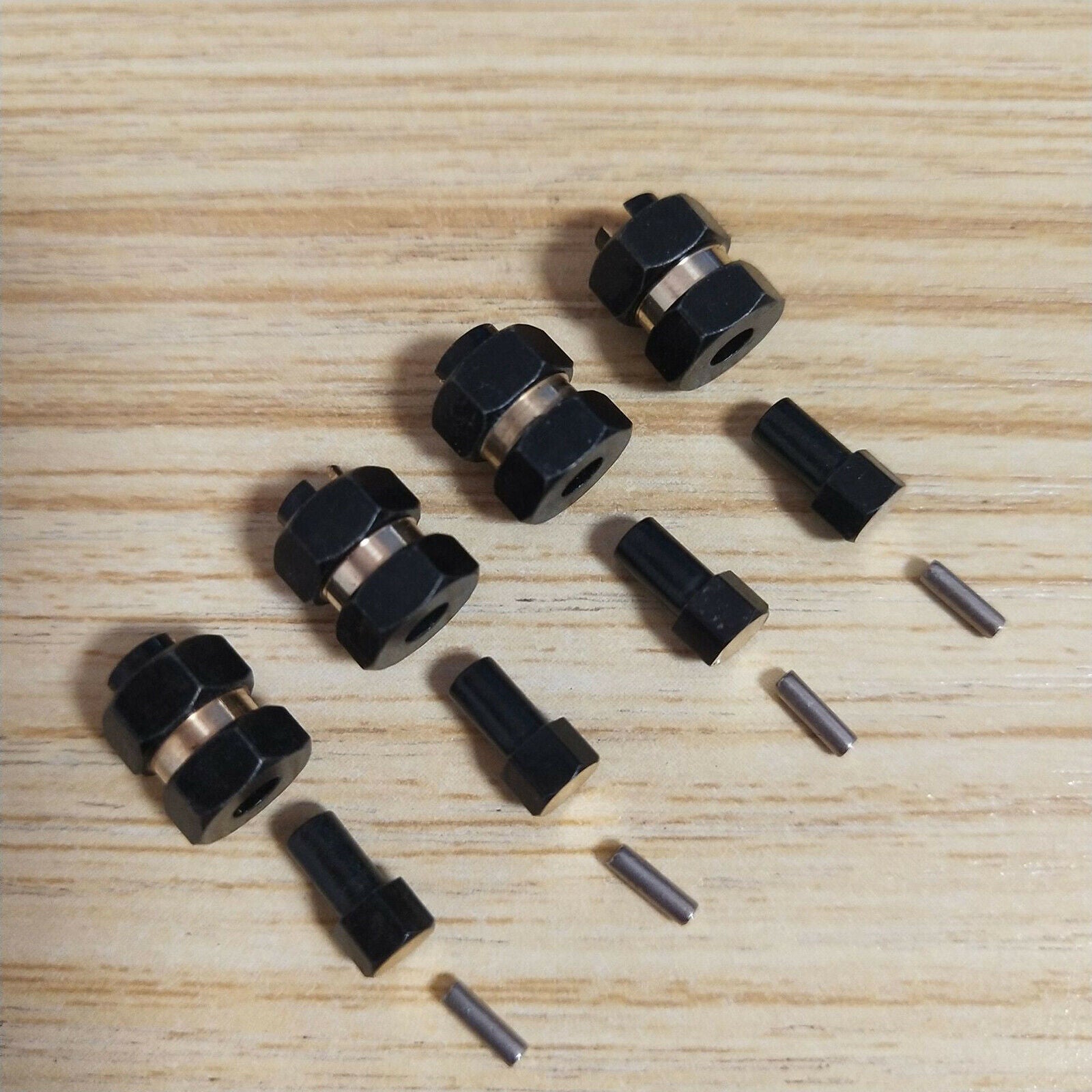 4pcs 1/24 RC Car Brass Wheel Hex Hub Adapter for AXIAL AXI00001 AXI00002 Car