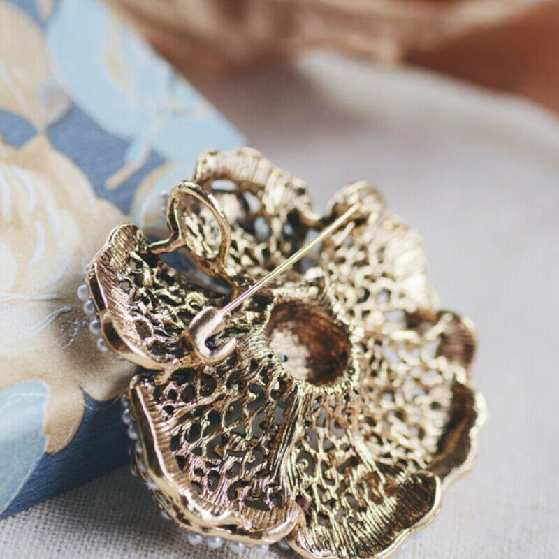 Retro Crystal Large Camellia Flower Brooch Women Lapel Pin Scarf Badge Je.l8