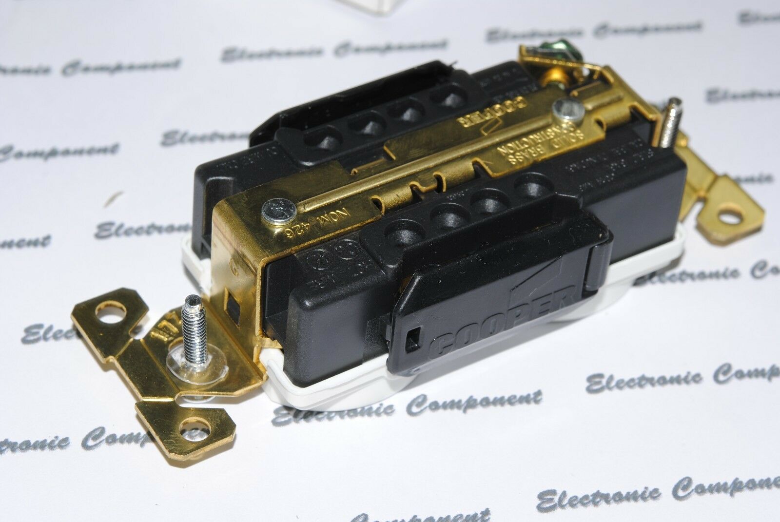 1pcs-COOPER WIRING AH5262W Premium Industrial Grade Duplex Receptacle 15A-125V