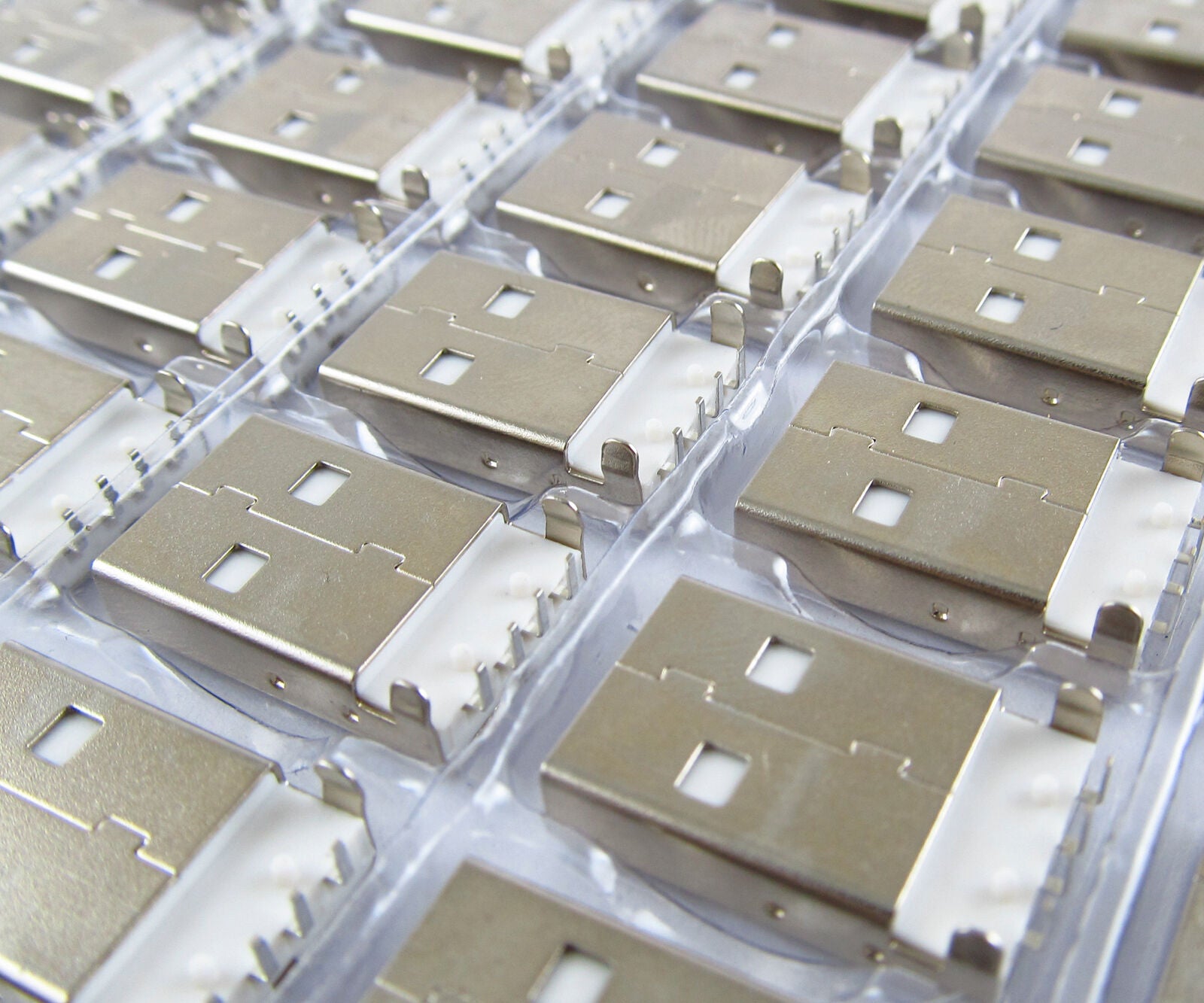 100Pcs USB Type 4pin A male socket Connector PCB Socket Right Angle 90 Degreee