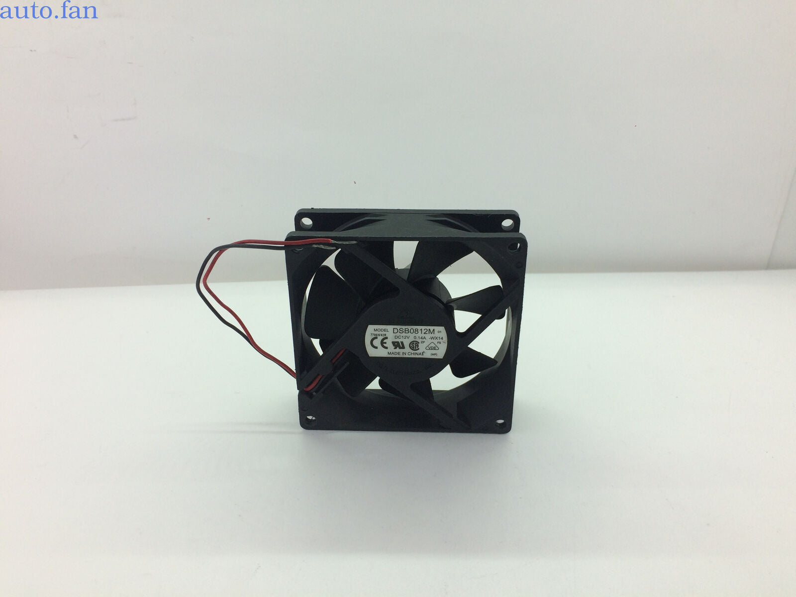 For Delta DSB0812M DC12V 0.14A 8025 2 wire cooling fan 80 * 80 * 25MM