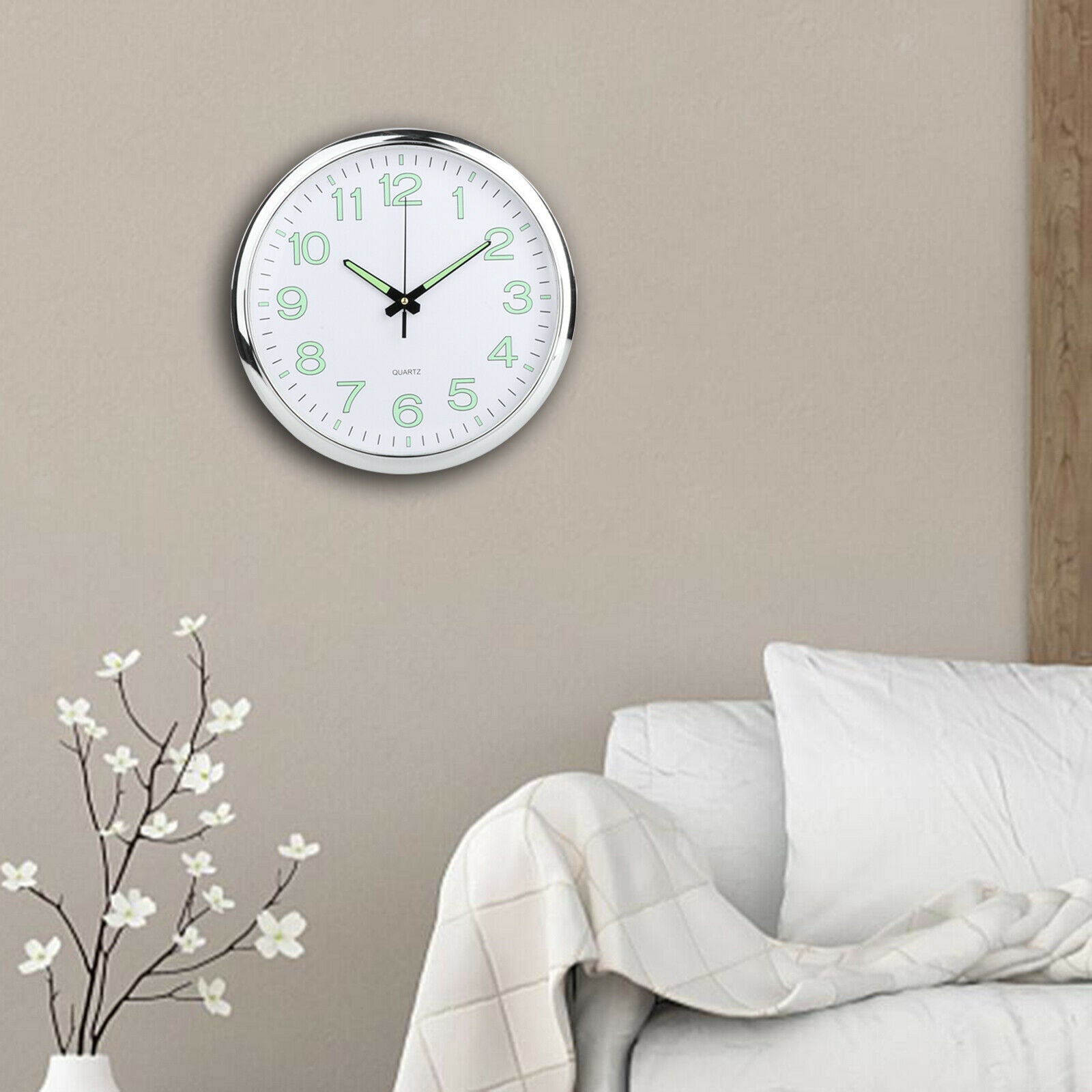 Luminous Wall Clock 12Inch Round Quartz Clocks Battery Operated Hotel Decor