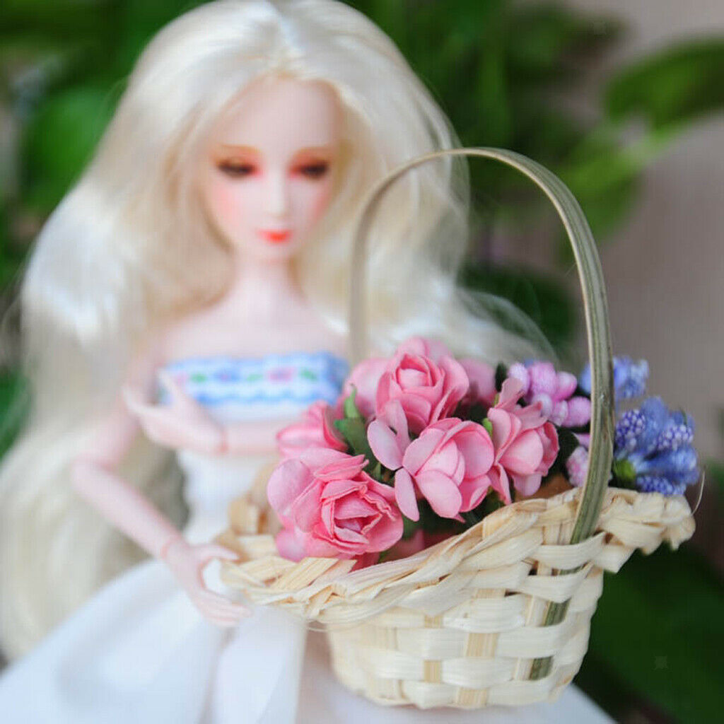 Mini Woven Flower Basket with Handle Simulation Furniture Fairy Garden Decor