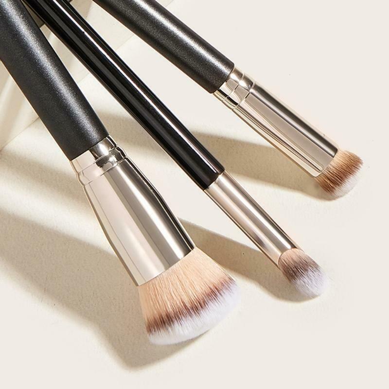 3Pcs Professional Makeup Brush Set for Powder Foundation Concealer Bronzer