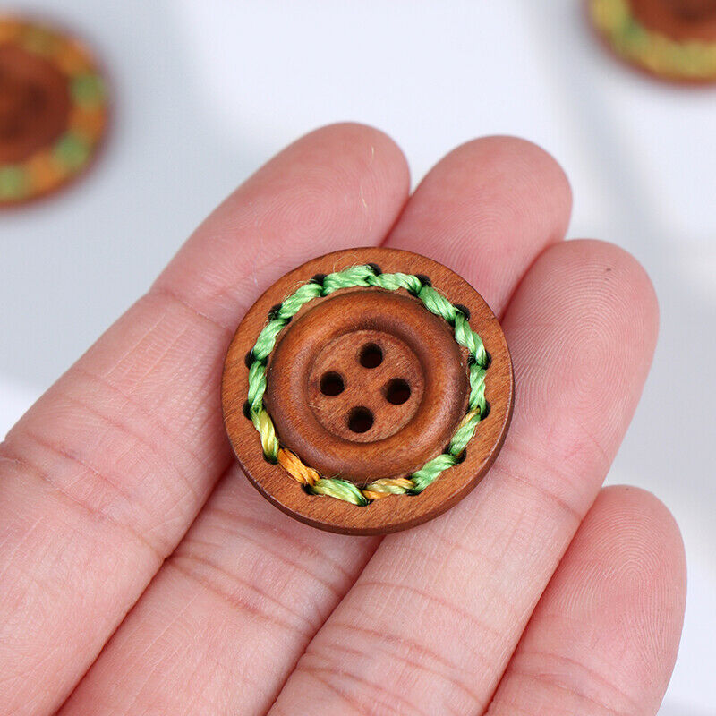 10* Wooden Buttons Natural Sewing Buttons Craft Clothes Decor clothing Cr.l8