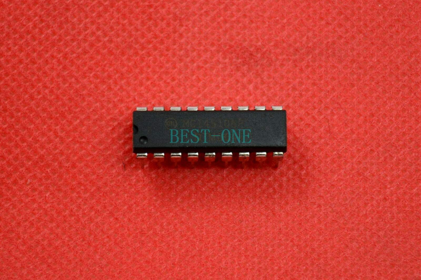 1PC MC145106 MC145106P IC NEW