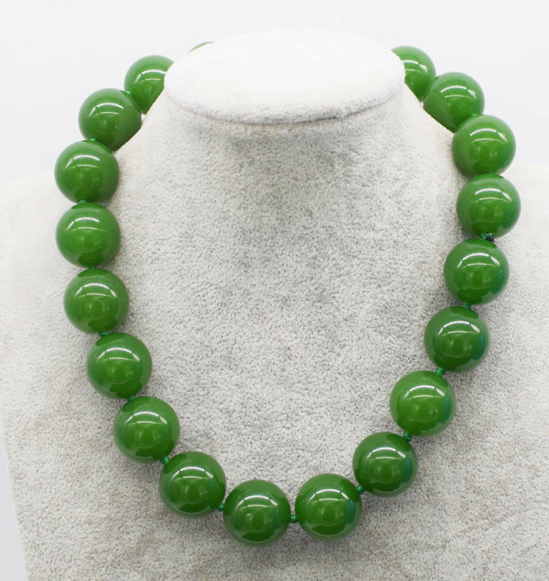 green jade  20mm round  necklace 17.5"  gift beads nature