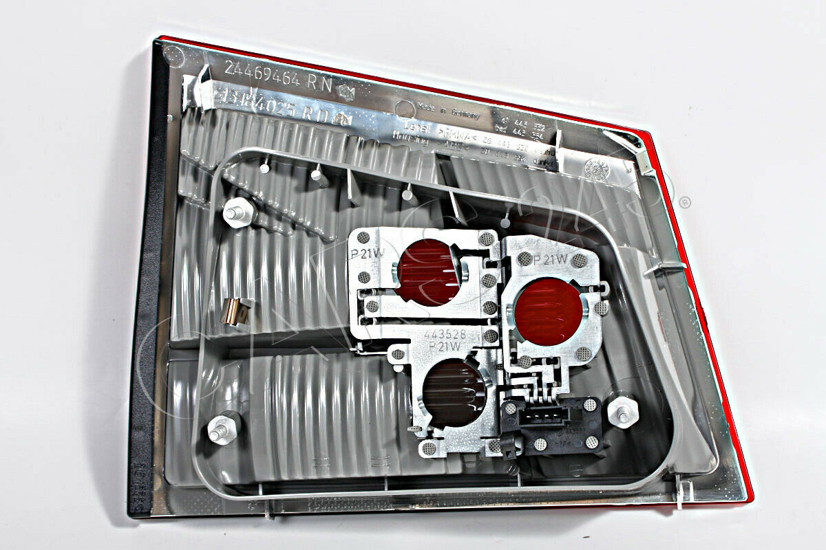 Trunk Inner Smoke Grey Tail Light Right For Opel Vectra C Wagon 2003-2008 OEM