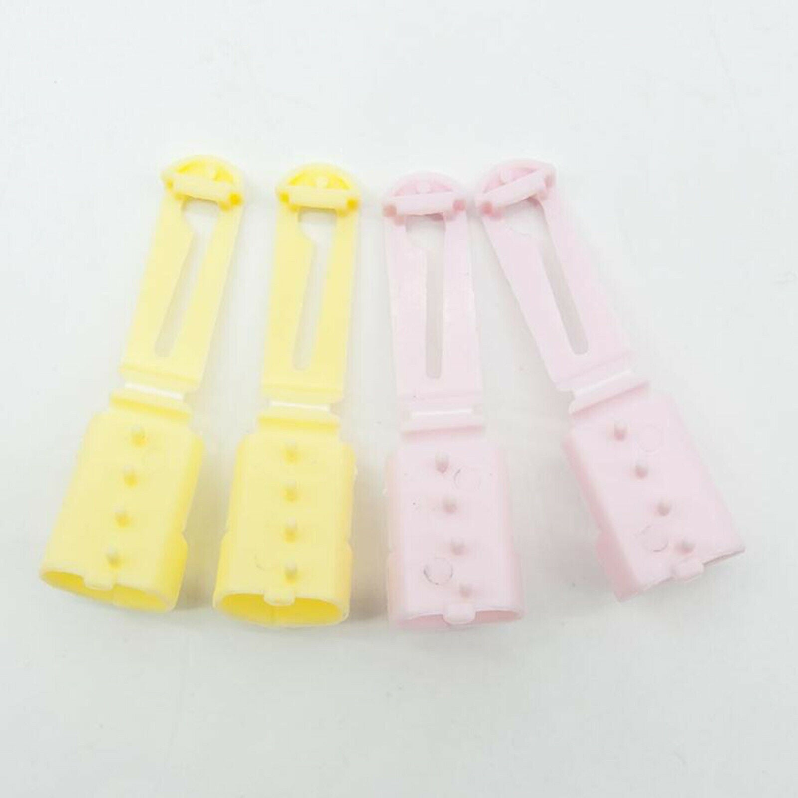 6x Finger Wear Thimble Yarn Guide Needle Thimble Plastic Ring Type Knitting Tool