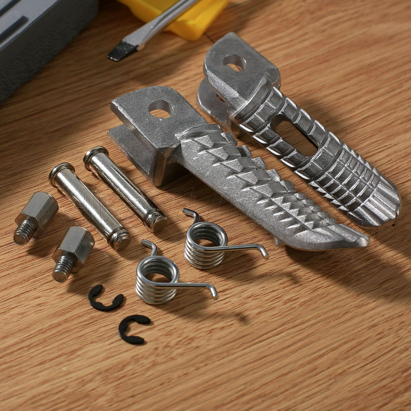 Front Footrest Foot Pegs for Suzuki GSXR1000 2001-2014 GSXR750 GSXR600 2001-2014