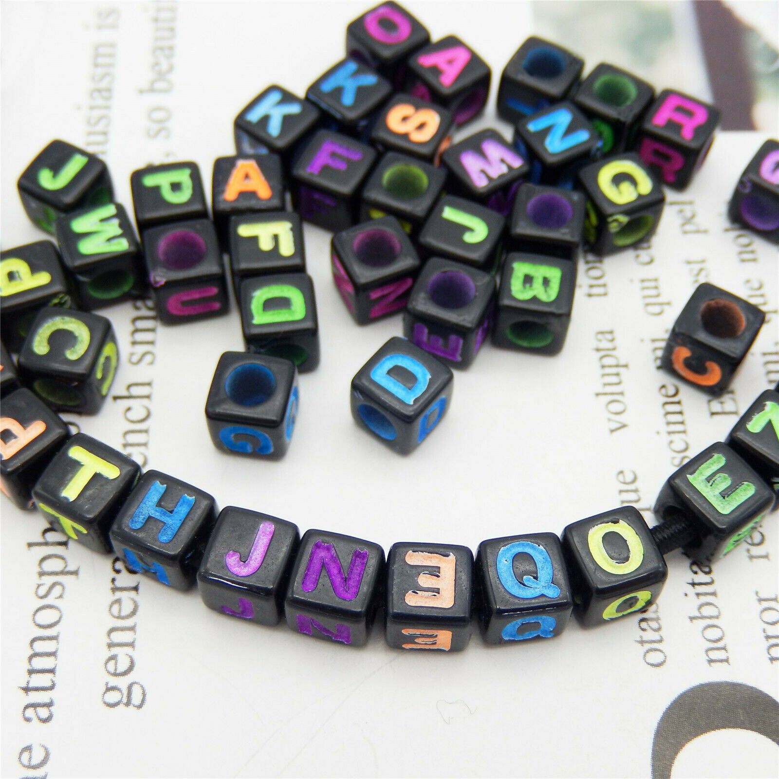 200PCS 6mm Assorted Acrylic 26 Alphabet Letter Cube Beads Jewelry DIY Findings