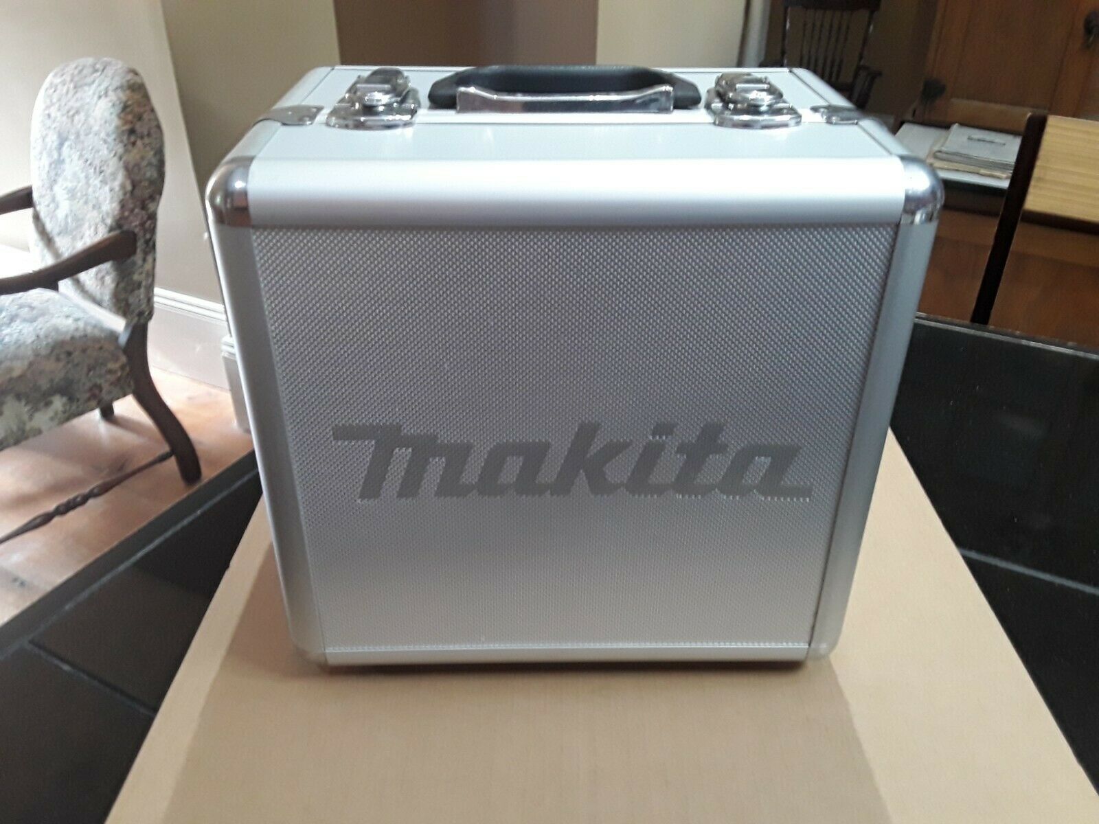Makita Aluminum Soft Lined Storage / Drill Box. Metal Utility Case. Empty
