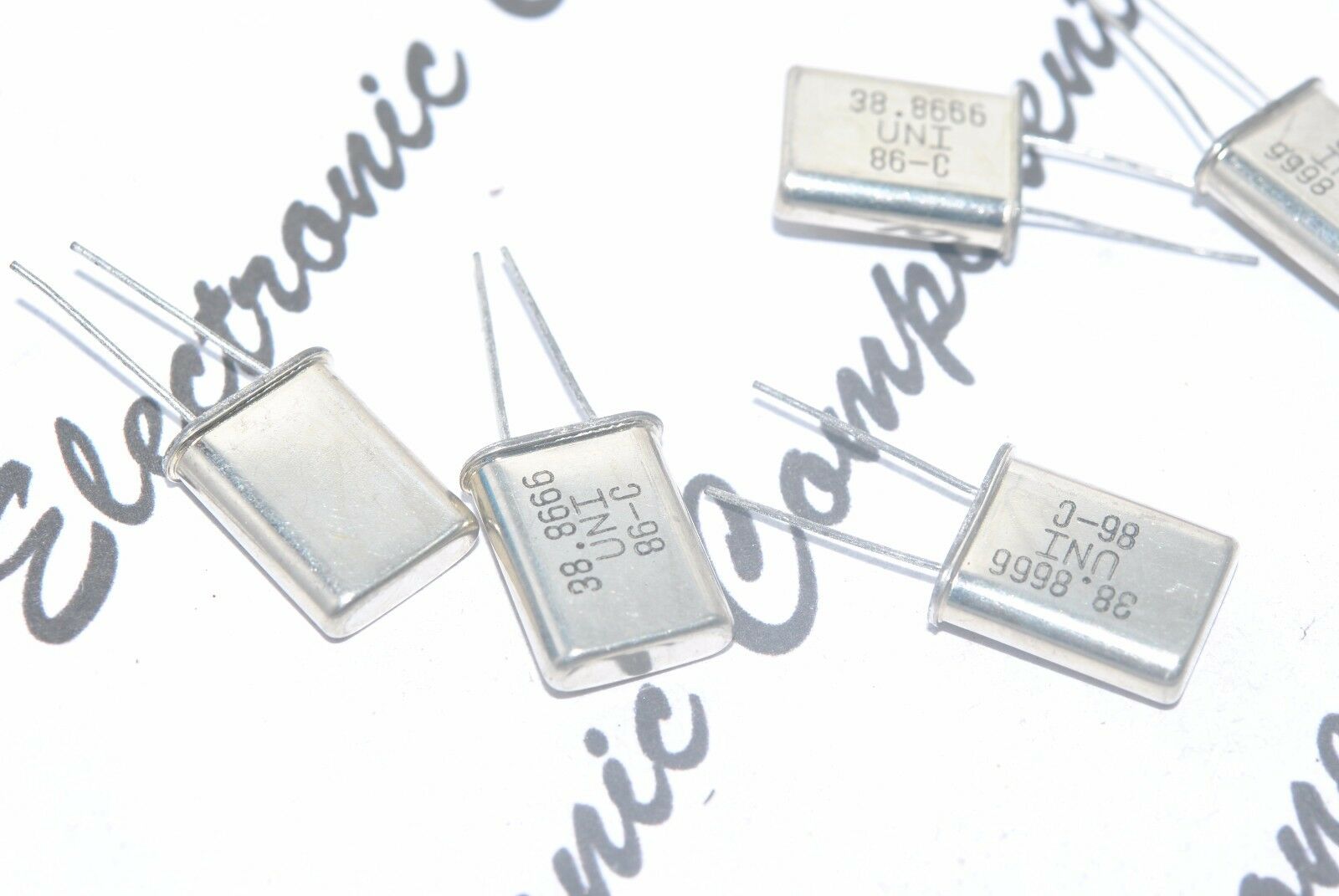 1pcs - UNI 38.8666 MHZ Quartz Crystal Resonator / XTAL