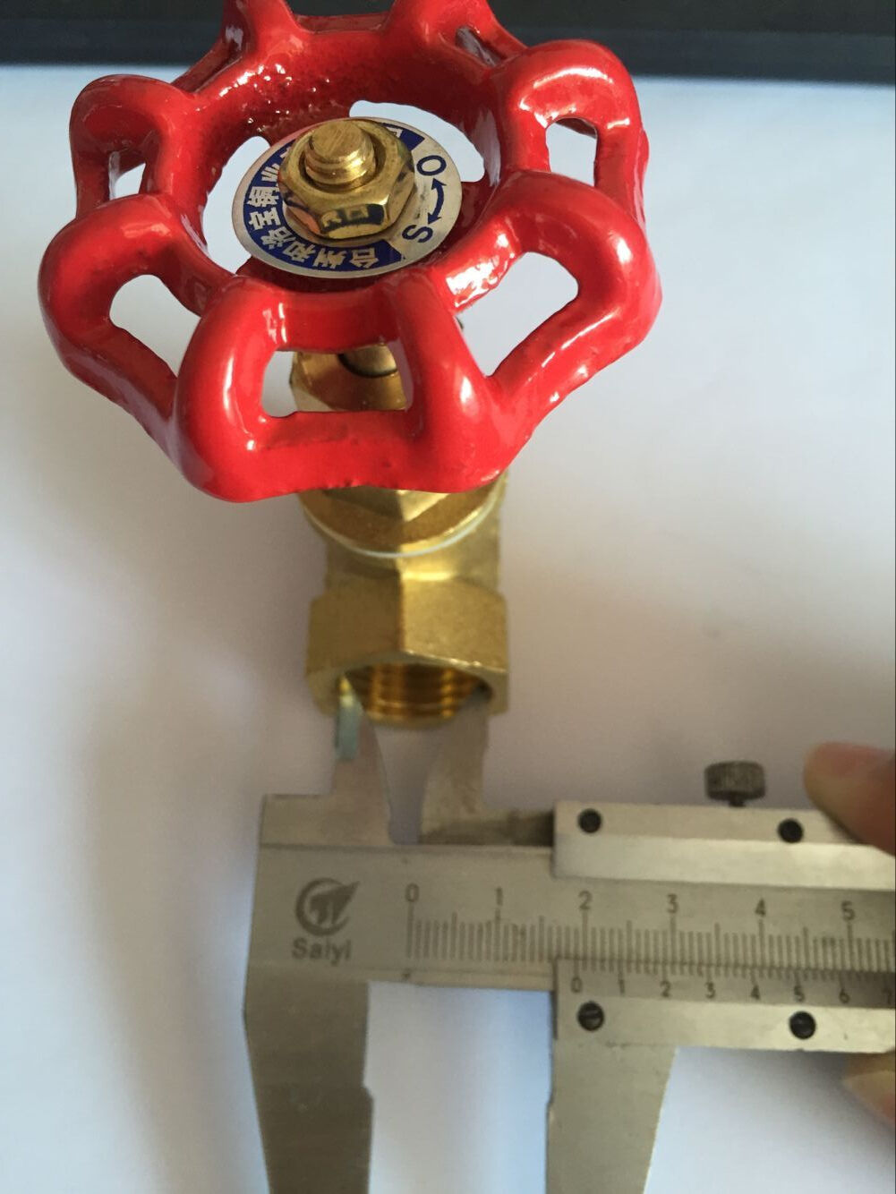 1/2PT 19mm Female Thread Dia Full Port Brass Gas Angle Stop Valve