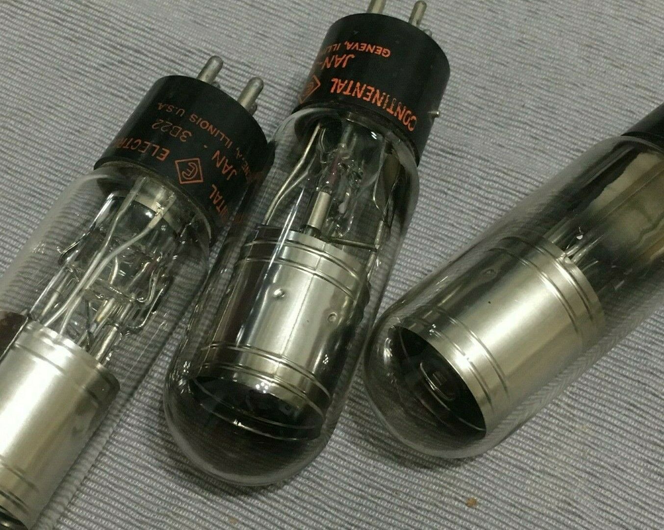 1pcs - Continental Electronics JAN-3B22 Vacuum tube - NOS