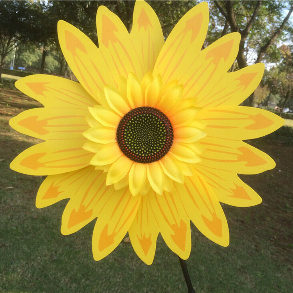 2pcs Creative Outdoor Windmill Spinners Outside Garden Ornament for Kids