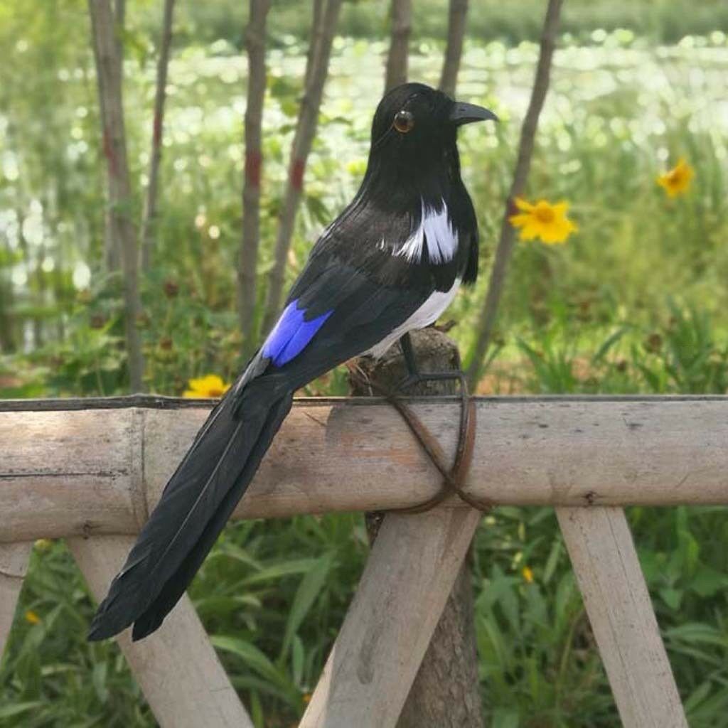 Lifelike Artificial Birds Realistic Magpie ORNAMENT for Home Tree Decor