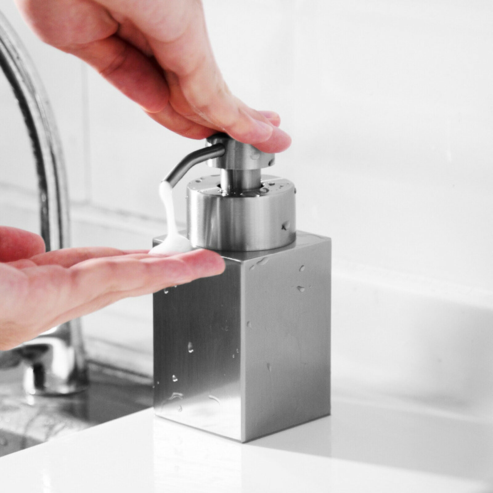 Empty Lotion Dispenser Hand Soap Body Wash Liquid Makeup Bottle for Bathroom