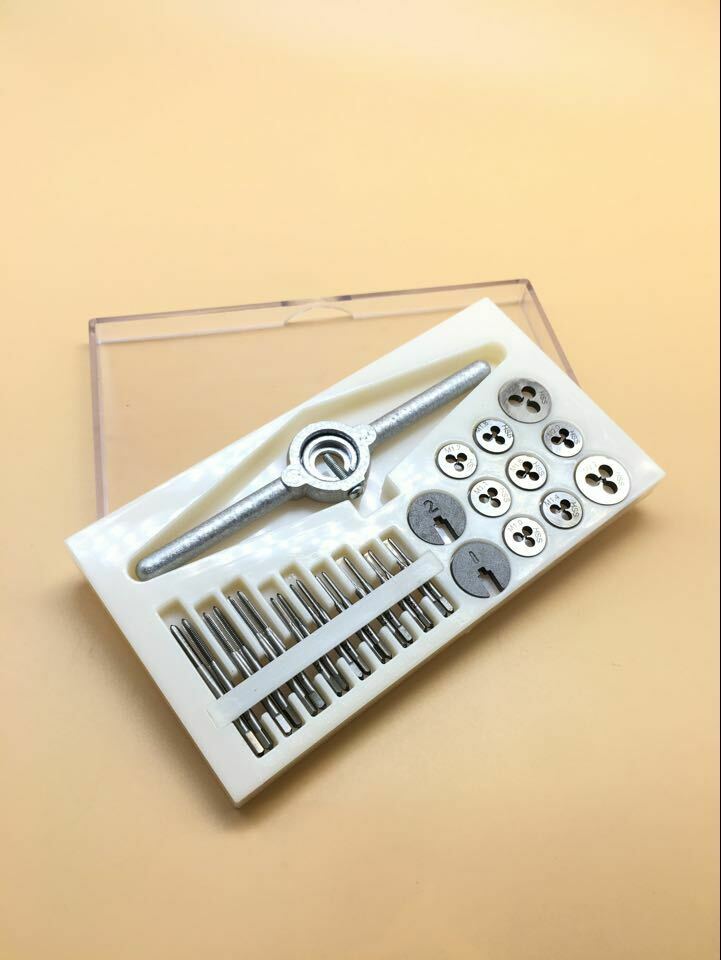 30pcs Mini HSS Tap and Die Set M1 M1.1 M1.2 M1.4 M1.6 M1.8 M2 M2.2 M2.5 [Die/1]