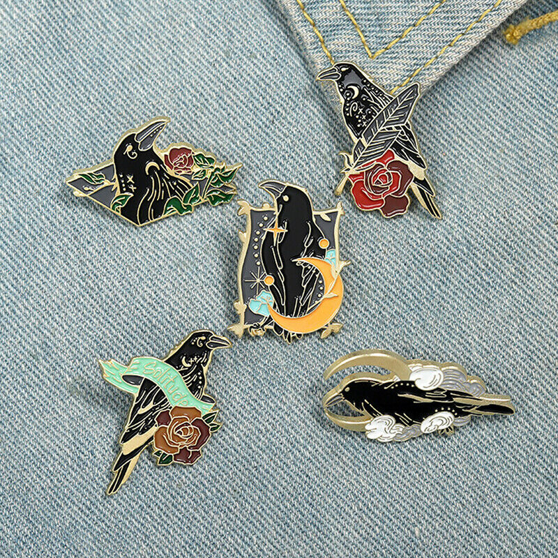5Pcs Crow Bird Feather Flowers Brooches Bag Lapel Pin Punk Badge Jewelry .l8